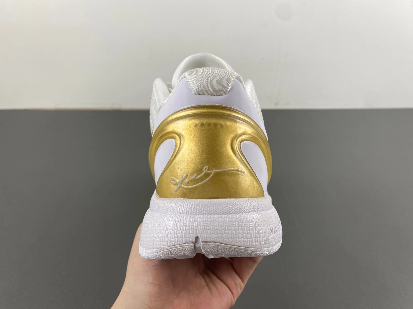 UrbanChic Kobe 6 Protro White Gold FV4921- 1001