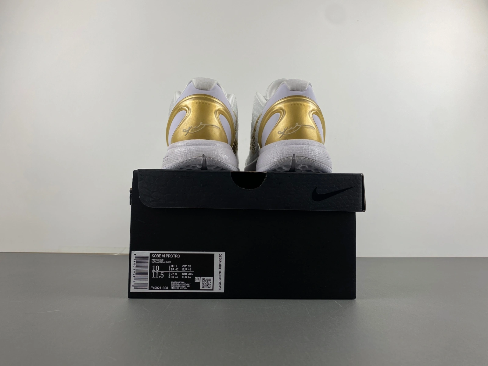UrbanChic Kobe 6 Protro White Gold FV4921- 1001