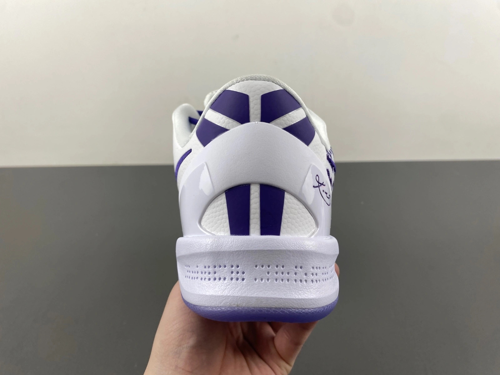 Kobe 8 Protro Court Purple FQ3549- Trendsetting 1068