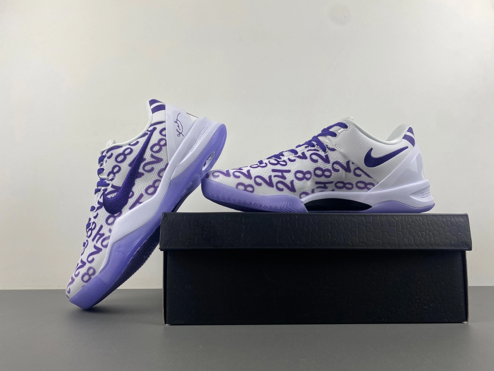Kobe 8 Protro Court Purple FQ3549- Trendsetting 1068