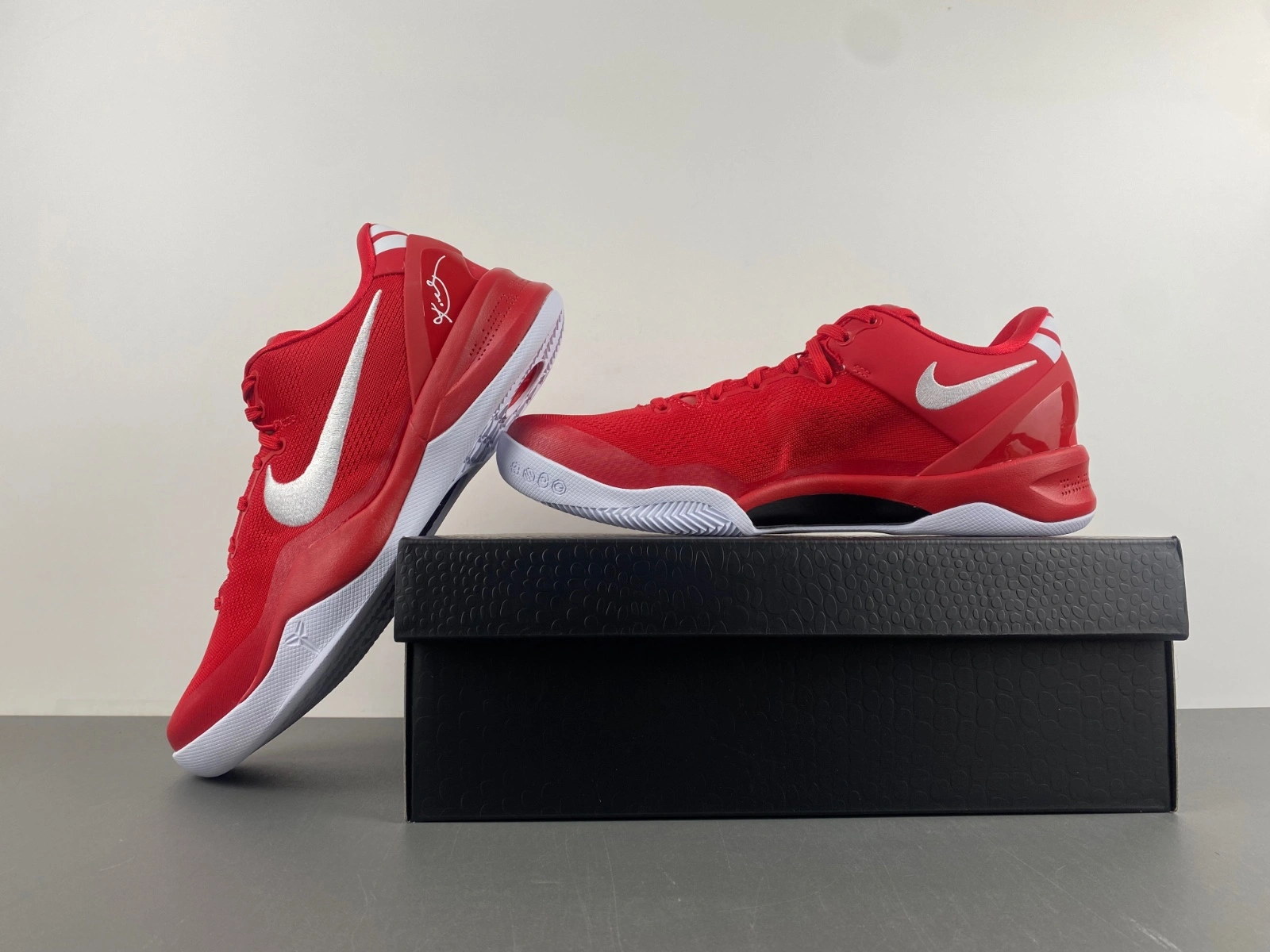 WaterResistant Kobe 8 Protro University Red HF9550- 981