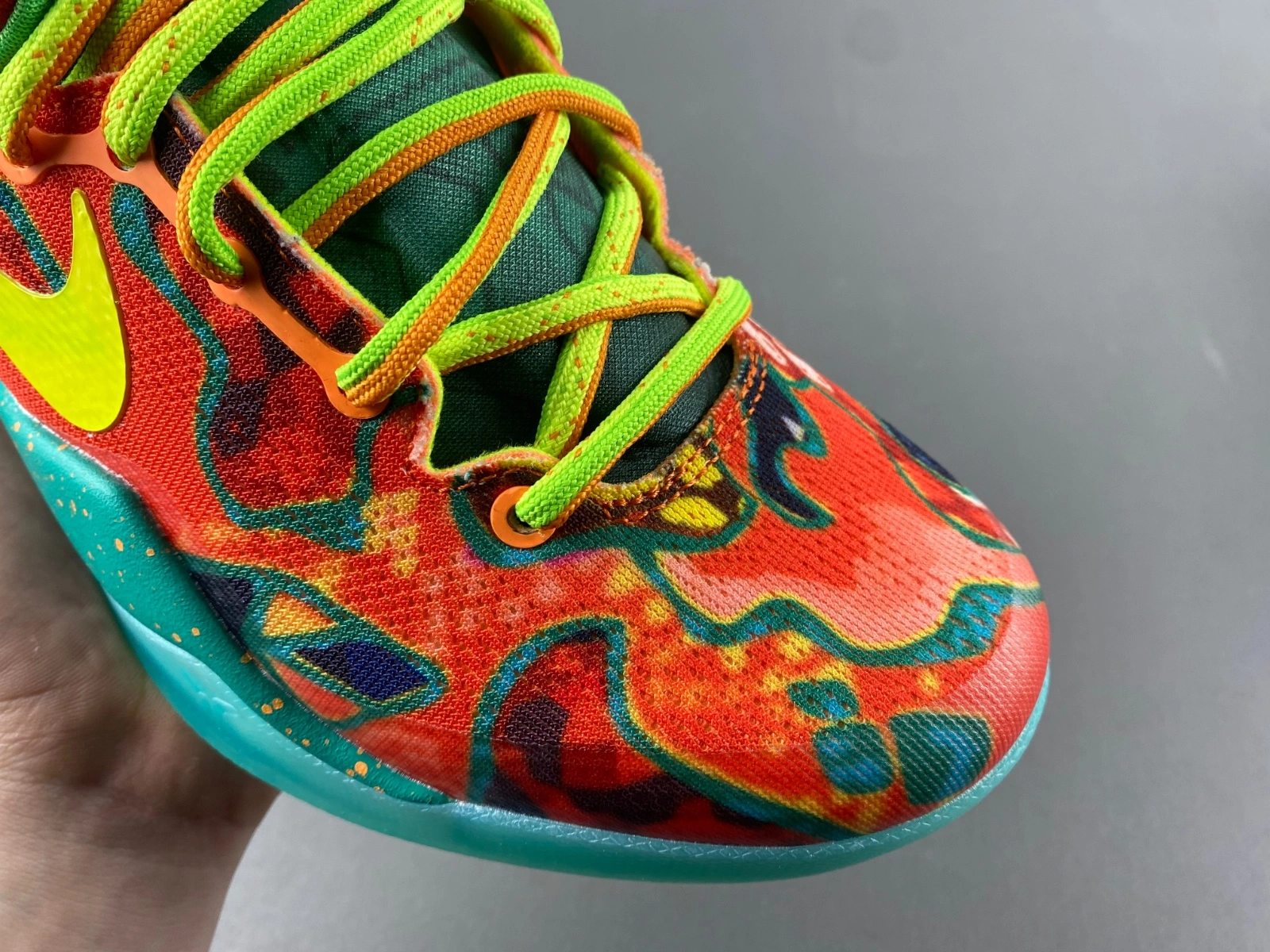 Sporty Kobe 8 Protro What The HM9621- 982