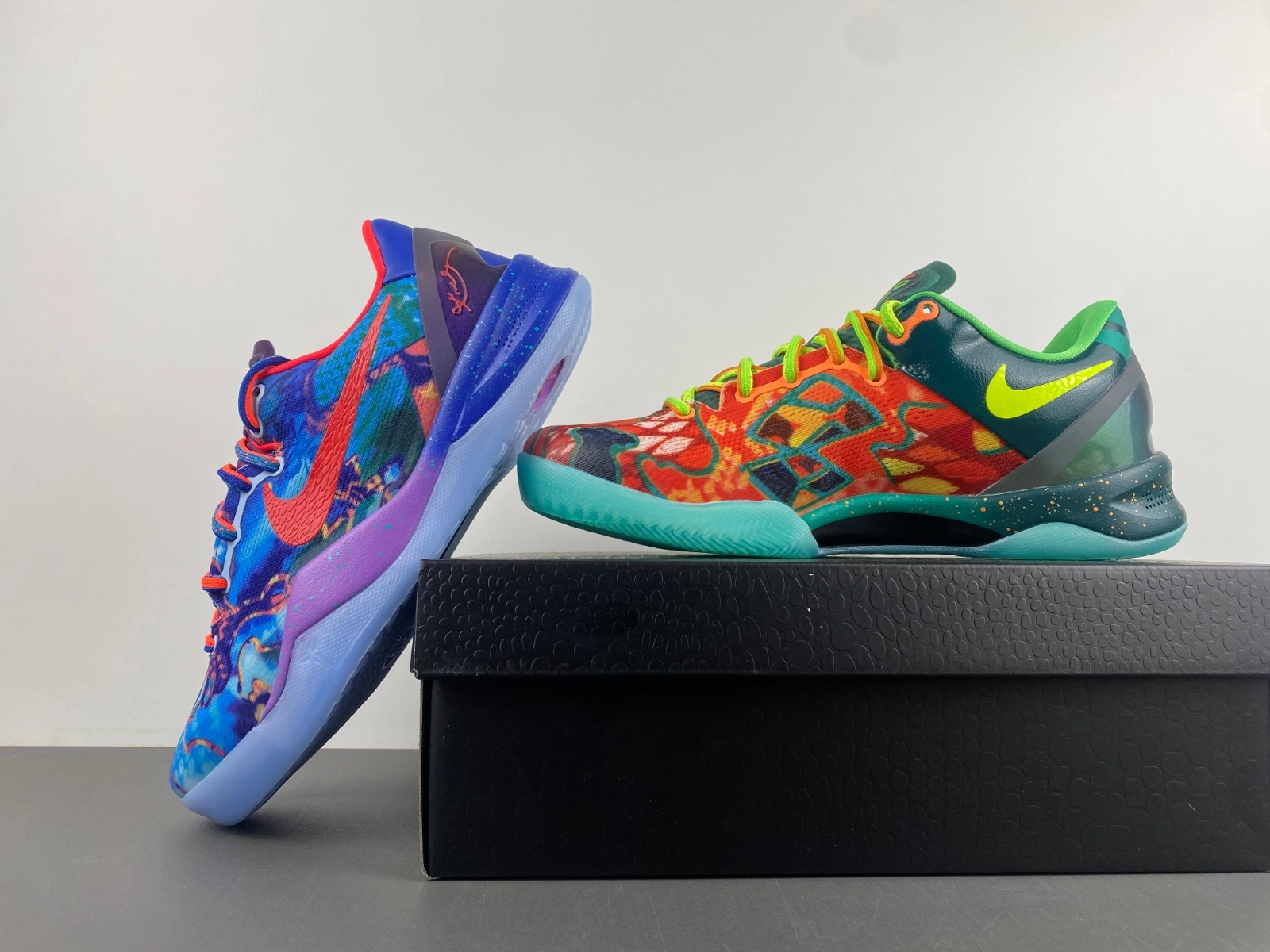 Sporty Kobe 8 Protro What The HM9621- 982