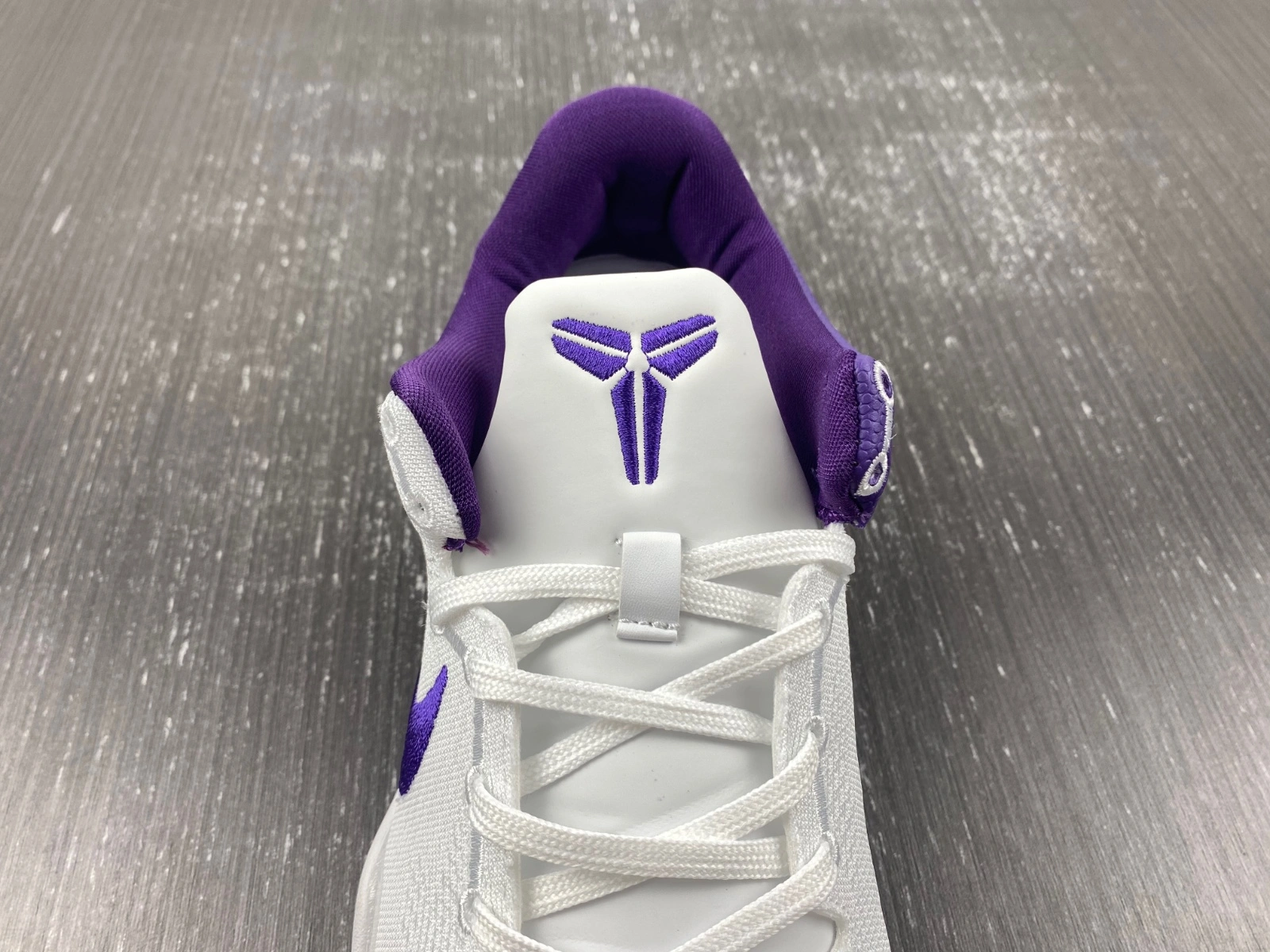 Compact Kobe 8 Protro White Court Purple FQ3549- 1094