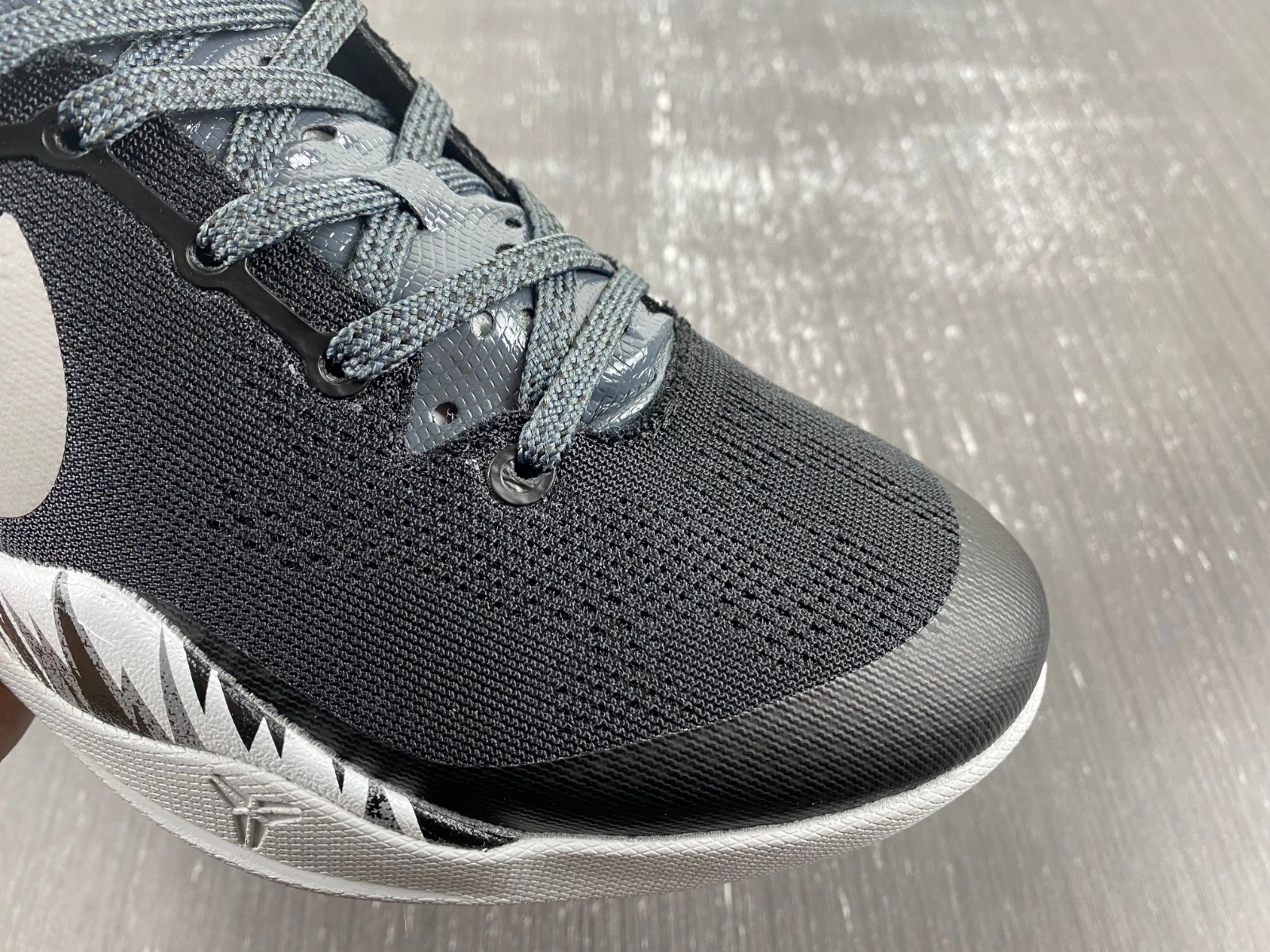 EasyCare Kobe 8 System Philippines Black Silver 613959- 1069