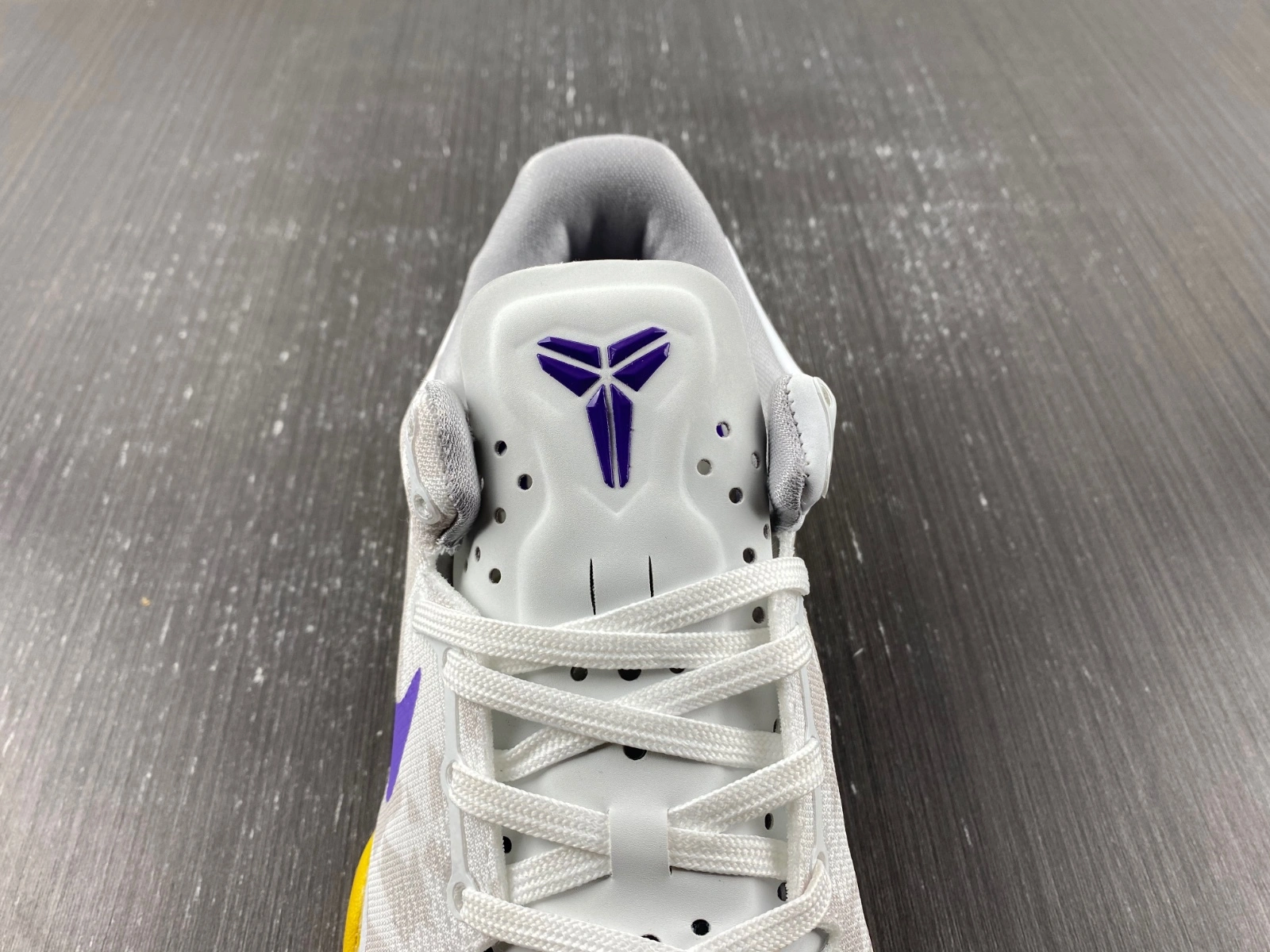 Fashionable Kobe 8 white yellow purple 555035- 1119