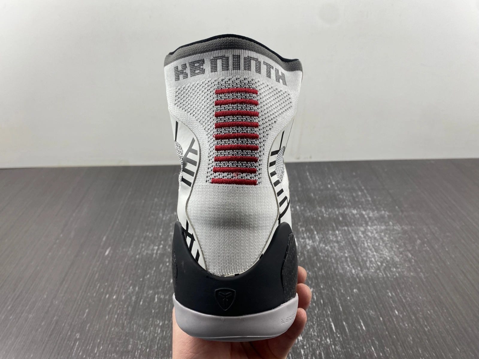 SmoothTexture Kobe 9 Elite Gold Fundamentals 630847-100 641714- 1056