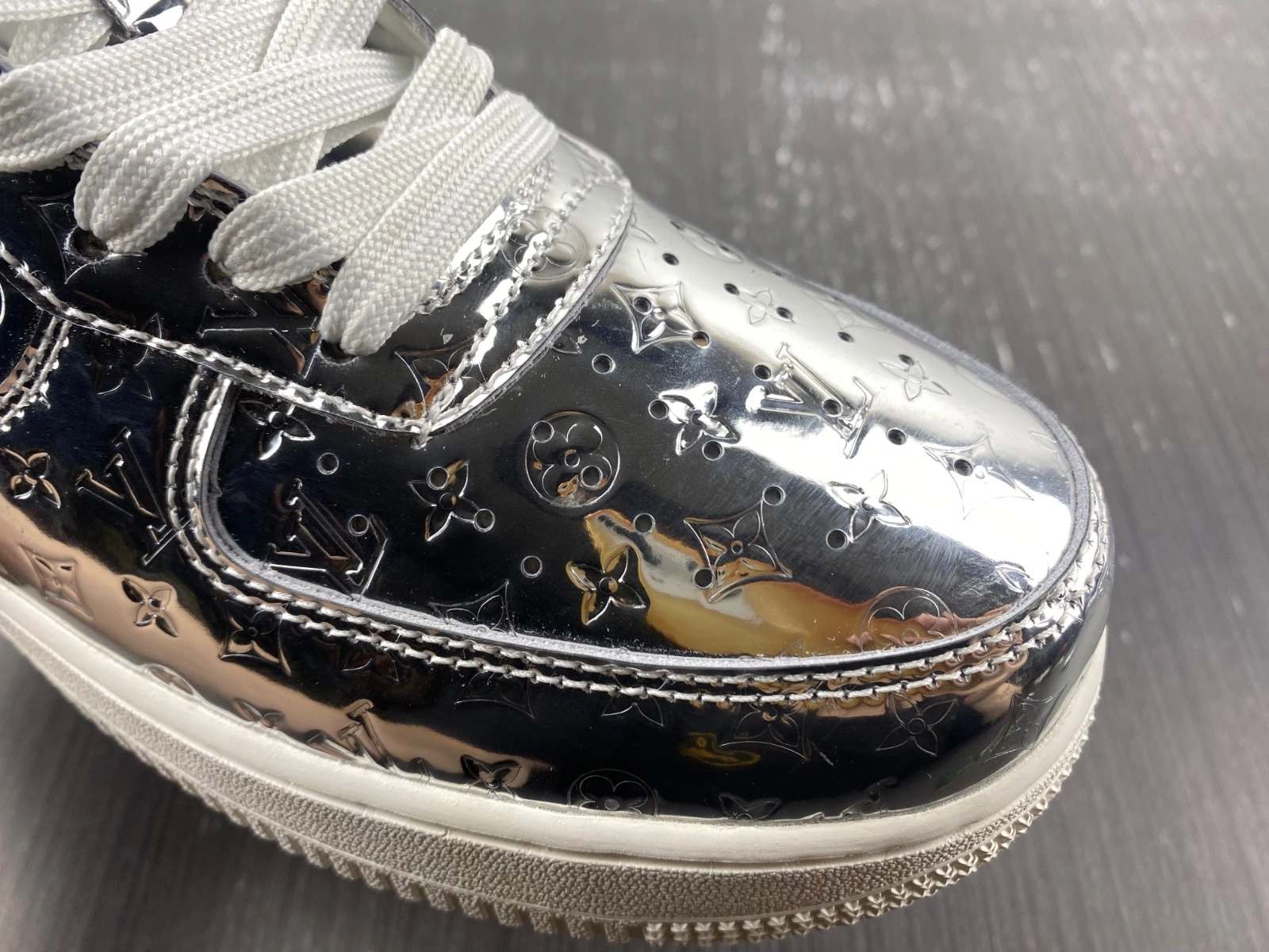 Vibrant L*V x Air Force 1 Low By Virgil Abloh Metallic Silver 758