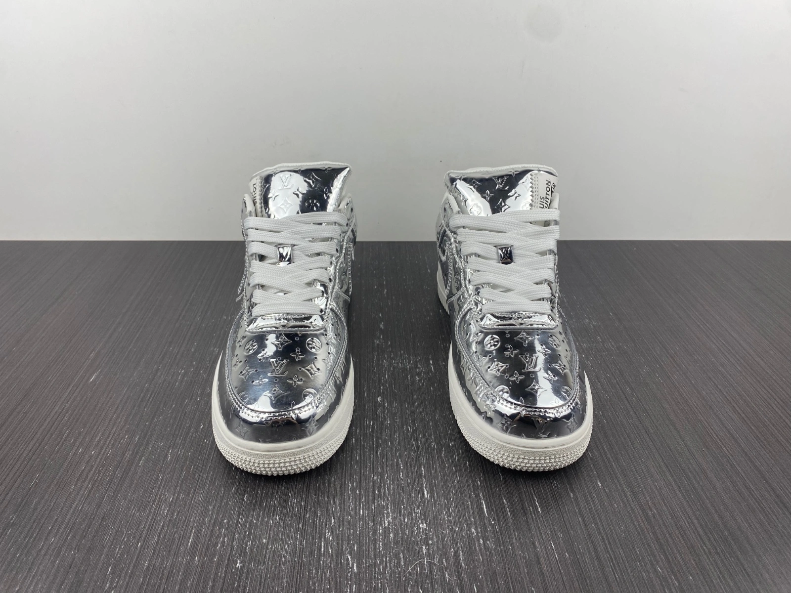 Vibrant L*V x Air Force 1 Low By Virgil Abloh Metallic Silver 758