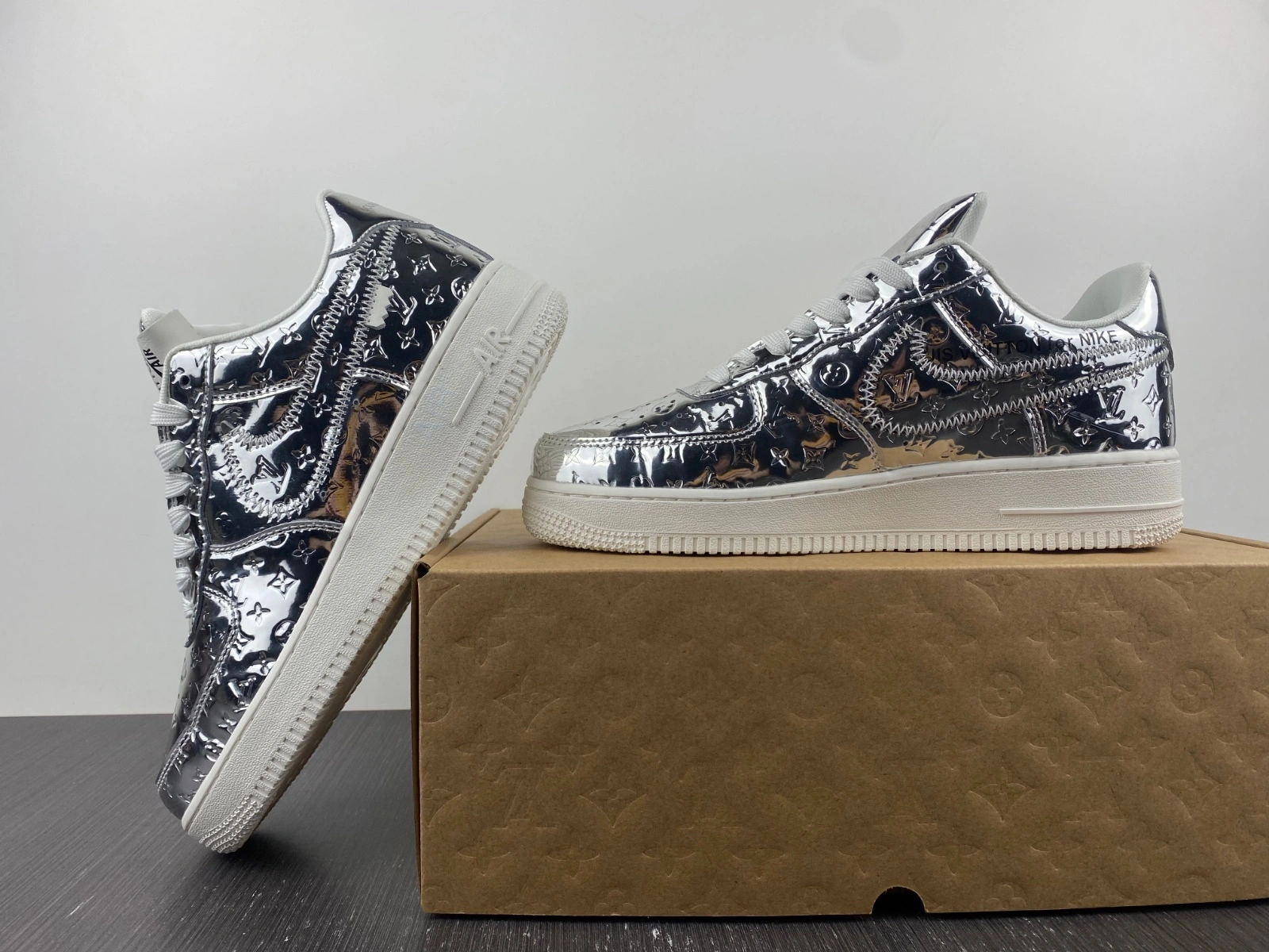 Vibrant L*V x Air Force 1 Low By Virgil Abloh Metallic Silver 758