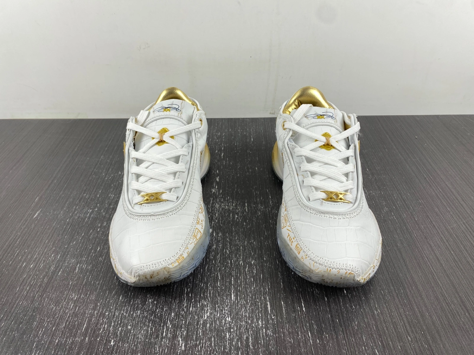 Durable LeBron 20 Gold DJ5422- 1155