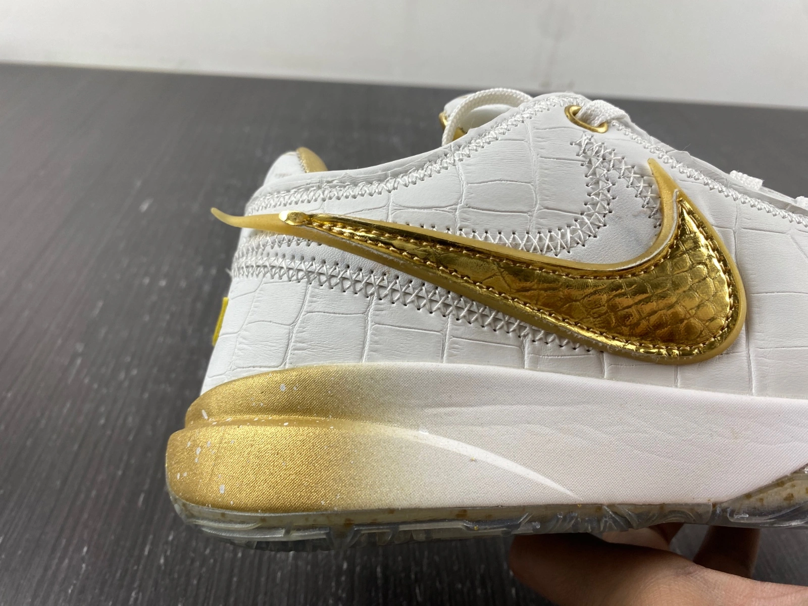 Durable LeBron 20 Gold DJ5422- 1155