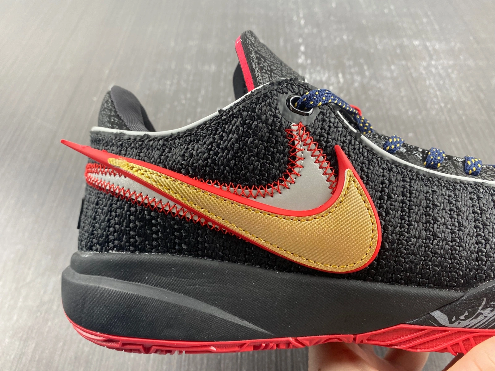 Lebron 20 Miami Heat DJ5423-001 DJ5422- Vibrant 1170