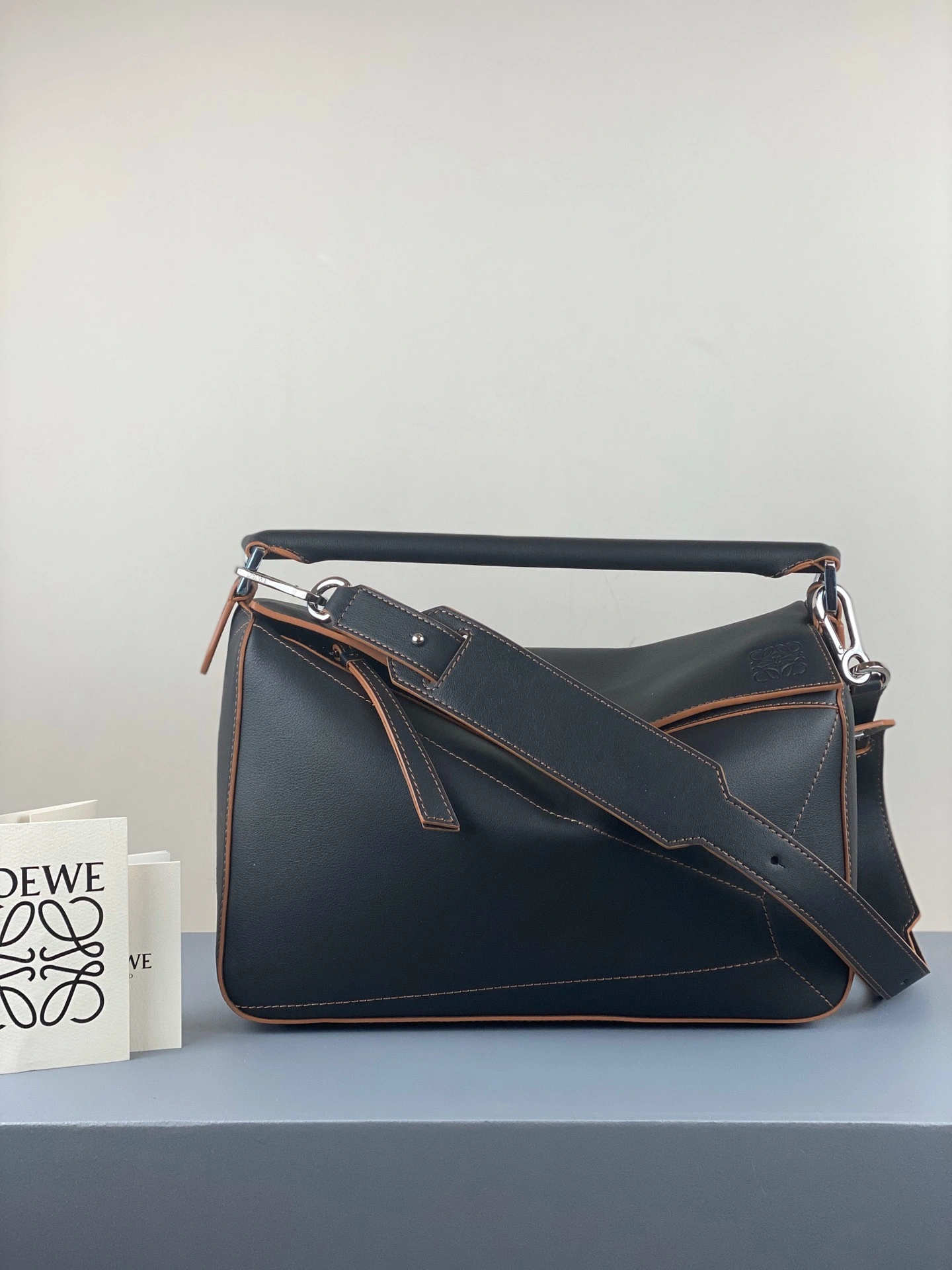 QuickDry L*oewe Top Bag 29*18*12cm 9037