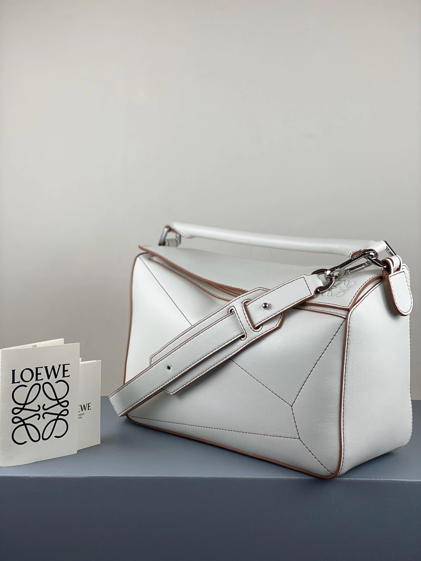 QuickDry L*oewe Top Bag 29*18*12cm 9037