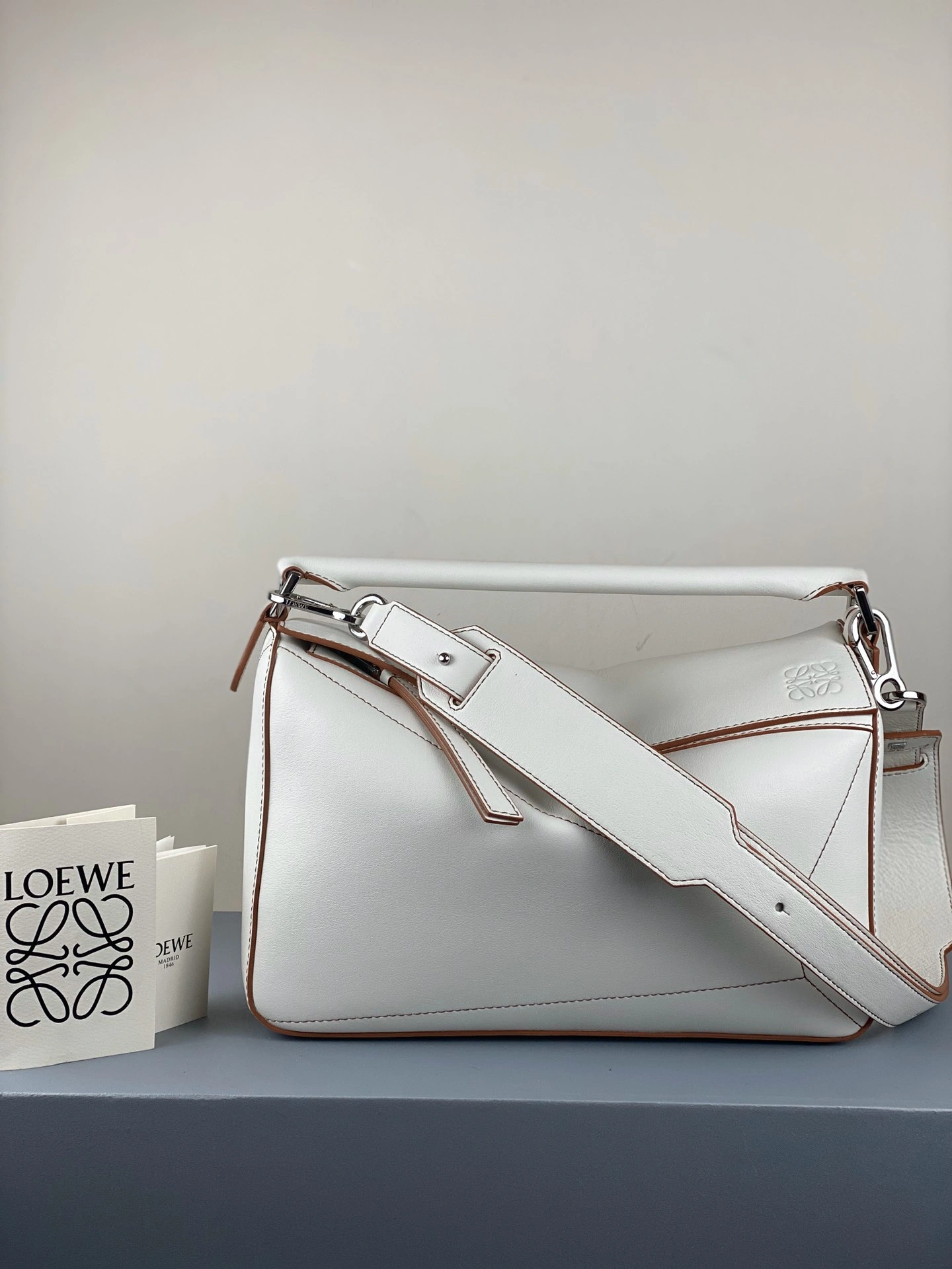 QuickDry L*oewe Top Bag 29*18*12cm 9037
