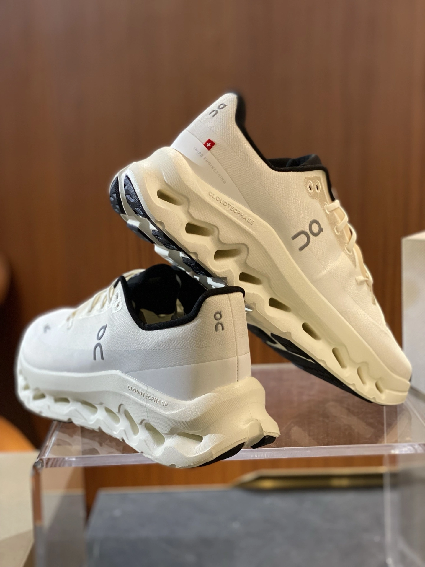 Lightweight L*oewe Top Sneaker Low RR 20250417- 7518