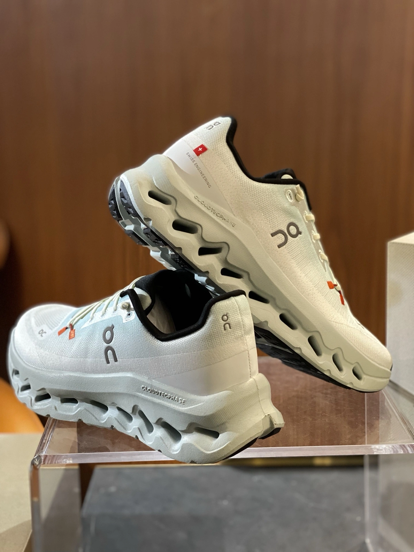 UrbanStyle L*oewe Top Sneaker Low RR 20250417- 7517