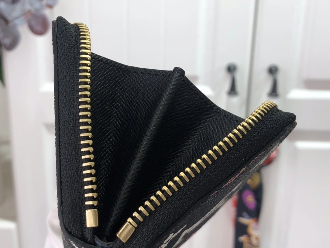 L*ouis V*uitton Bag Top Quality 11*8.5*2cm Compact 8360