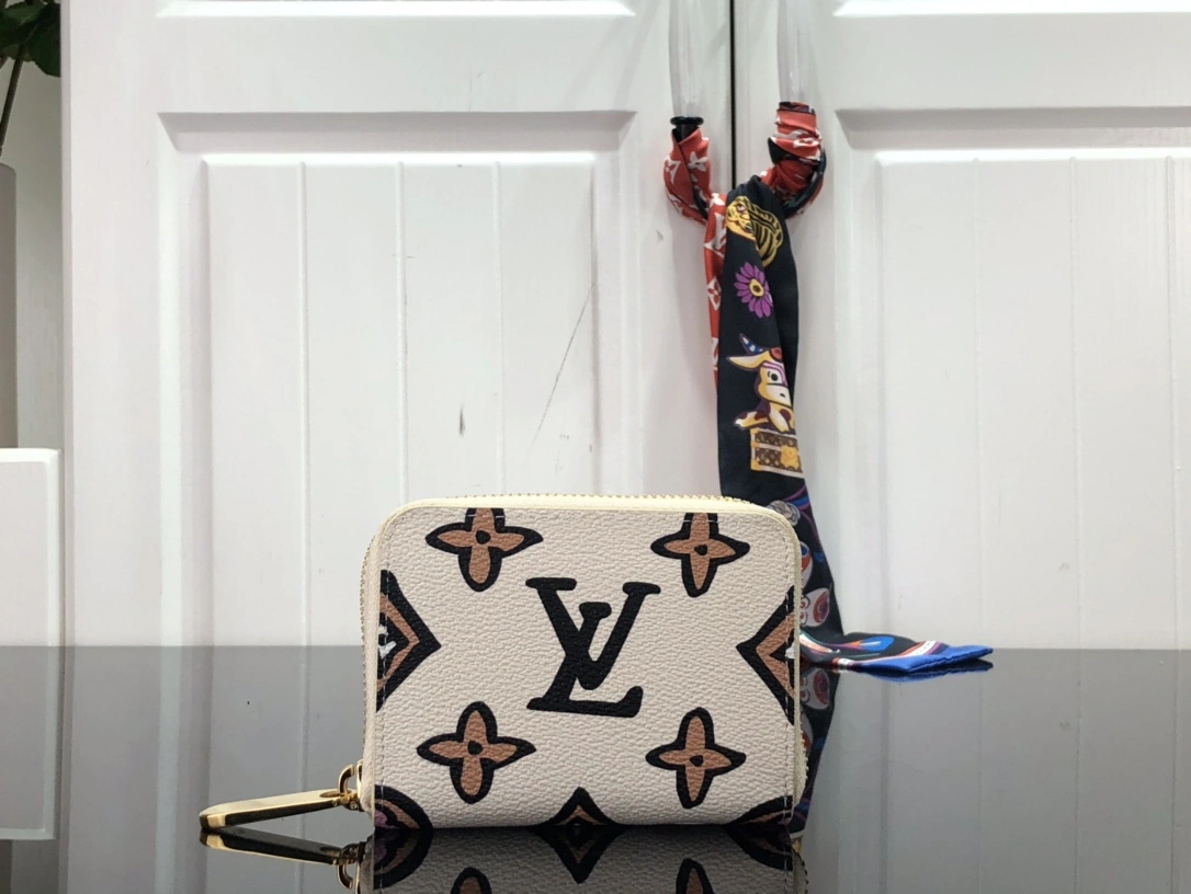 L*ouis V*uitton Bag Top Quality 11*8.5*2cm Resilient 8361