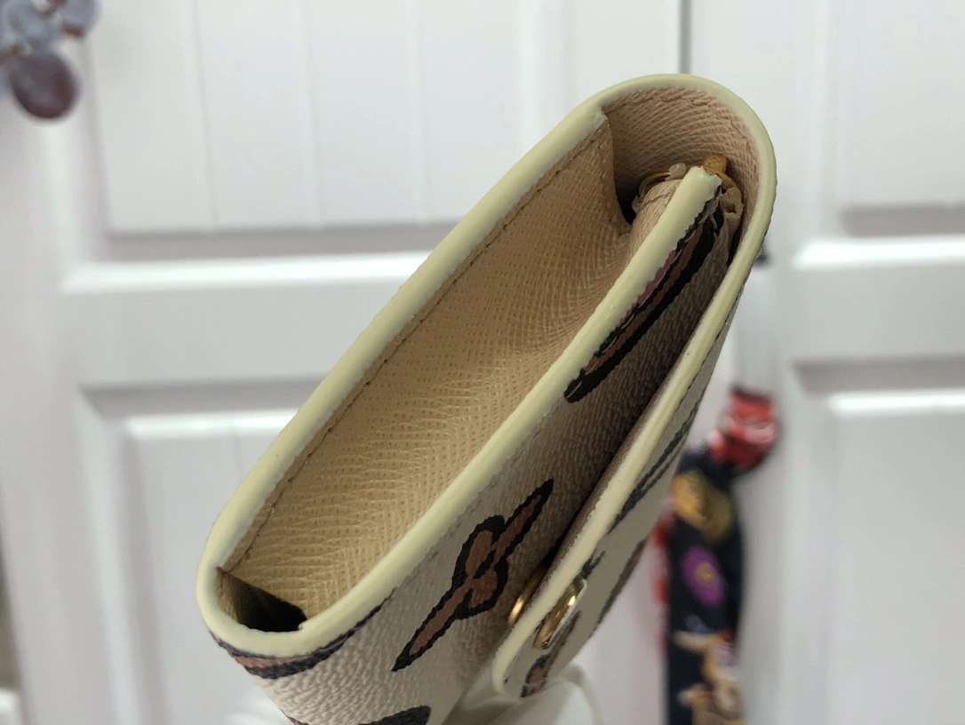 L*ouis V*uitton Bag Top Quality 11*8*2.5cm Thermal 8359