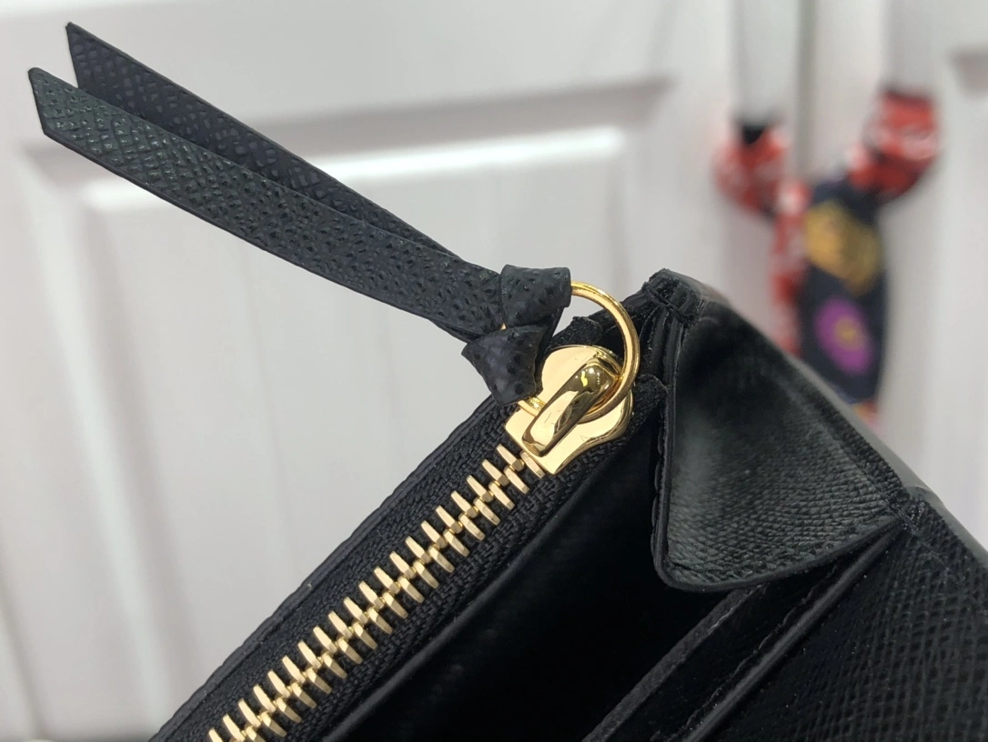 L*ouis V*uitton Bag Top Quality 11*8*2.5cm Contemporary 8362