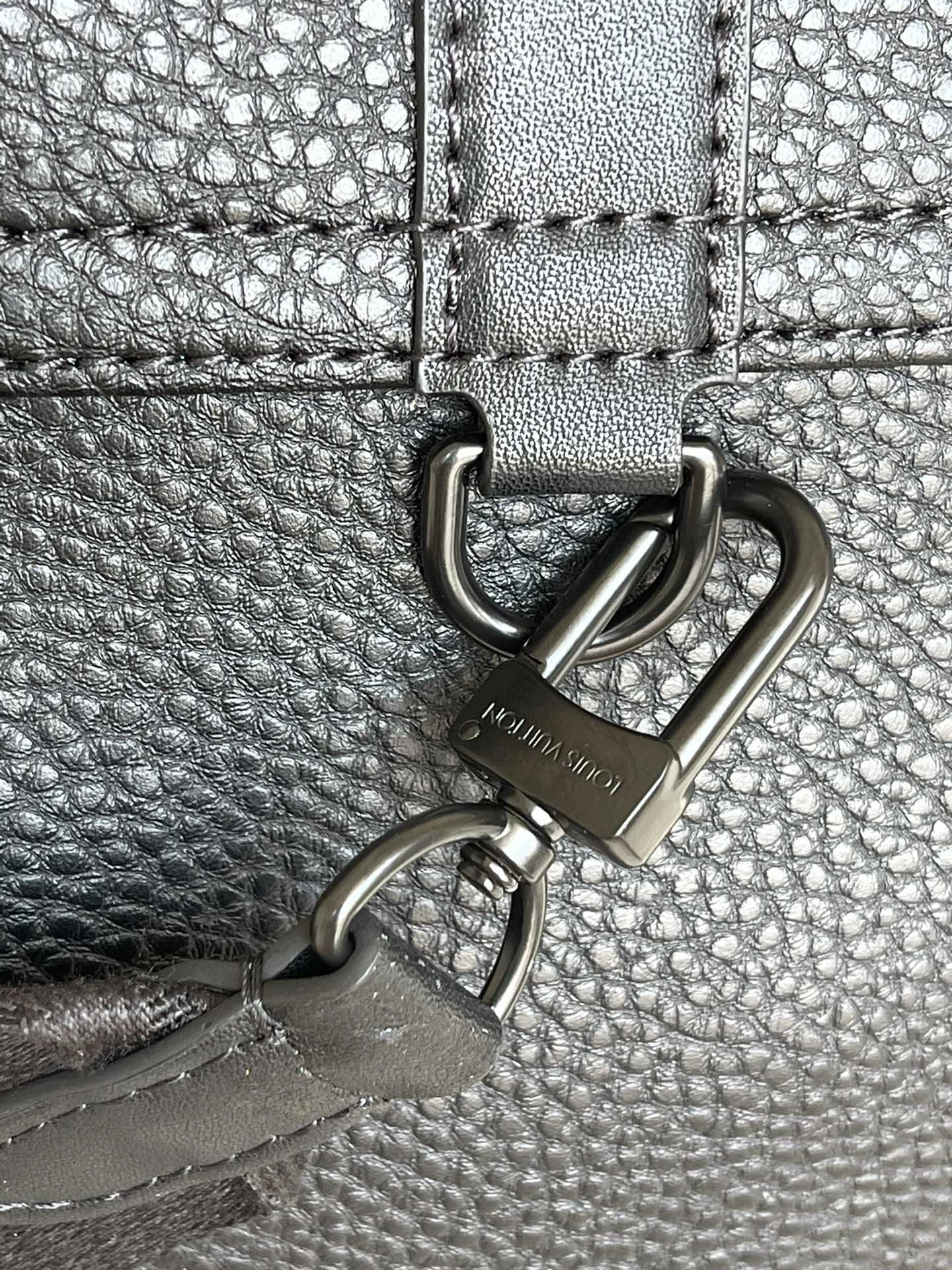WaterResistant L*ouis V*uitton Bag Top Quality 14 x 19.5 x 5CM 8426