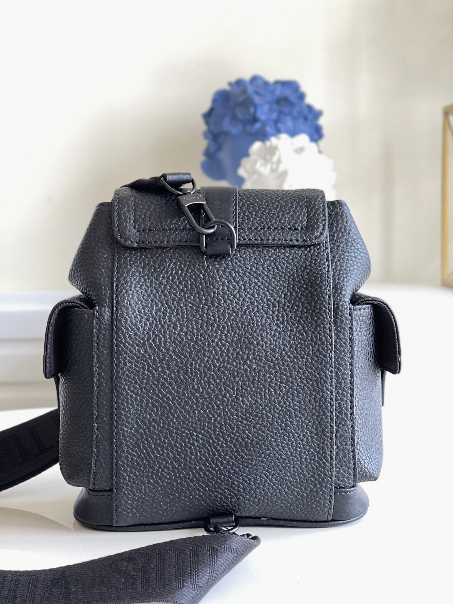 WaterResistant L*ouis V*uitton Bag Top Quality 14 x 19.5 x 5CM 8426