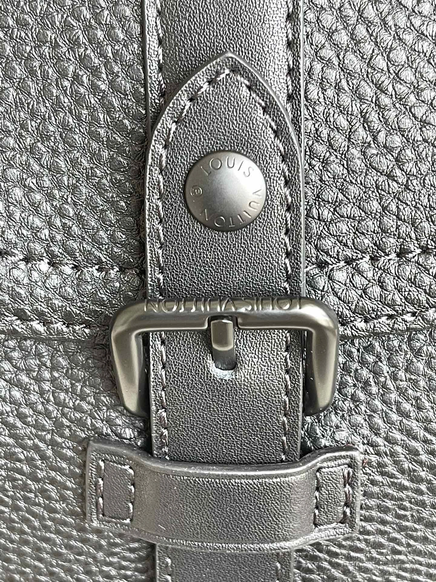 WaterResistant L*ouis V*uitton Bag Top Quality 14 x 19.5 x 5CM 8426