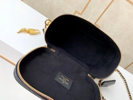 L*ouis V*uitton Bag Top Quality 14x19x10cm Unique 8779