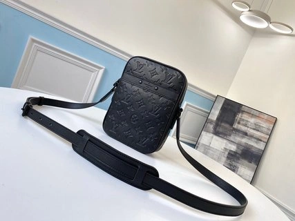 Classic L*ouis V*uitton Bag Top Quality 16.0 x 21.0 x 4.5 cm 8788