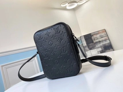 Classic L*ouis V*uitton Bag Top Quality 16.0 x 21.0 x 4.5 cm 8788