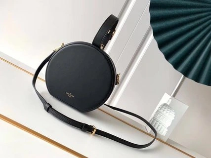 Versatile L*ouis V*uitton Bag Top Quality 17.5*16.5*7.5cm 8758