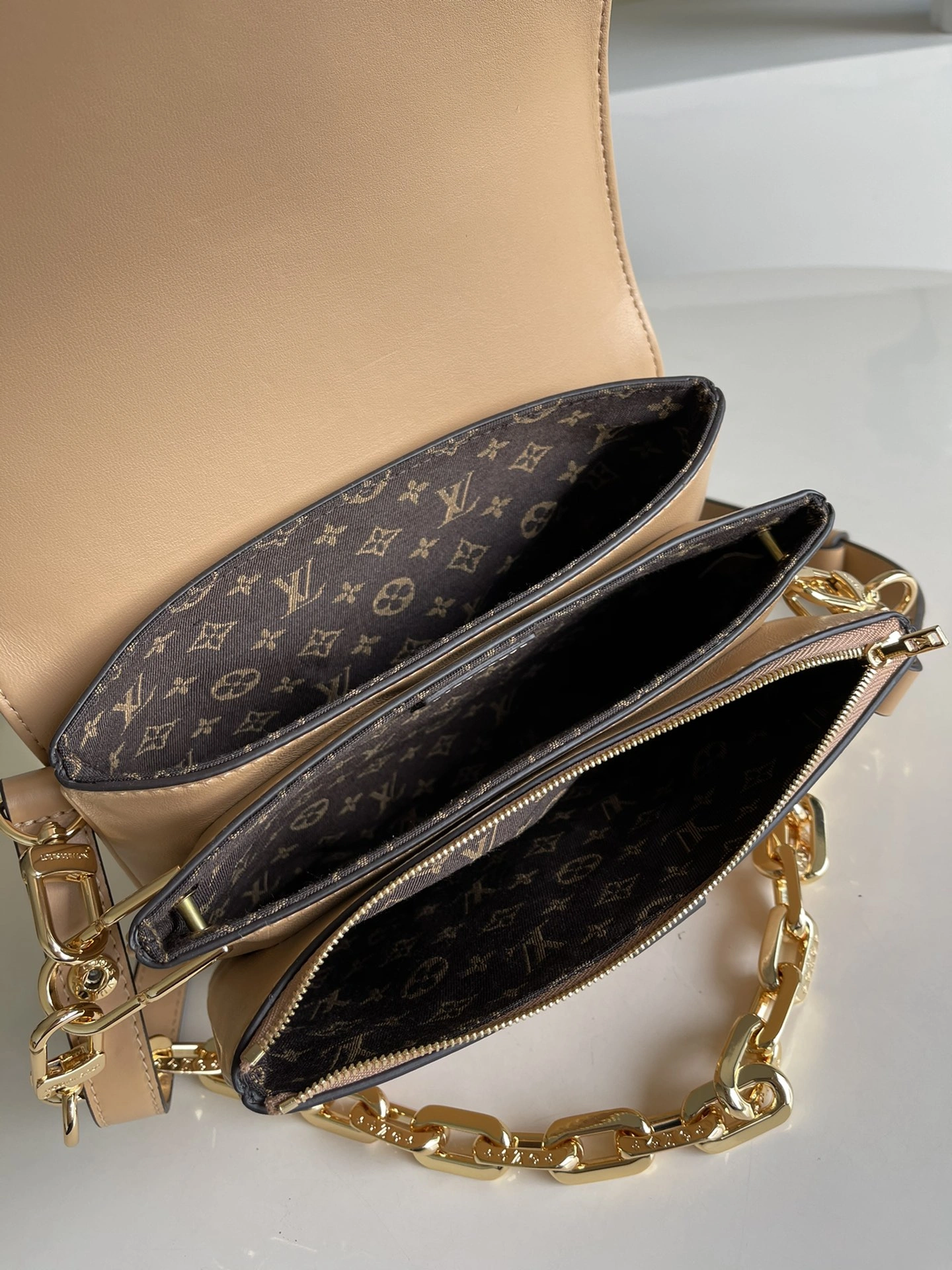L*ouis V*uitton Bag Top Quality 17x22x7cm WellDesigned 8660