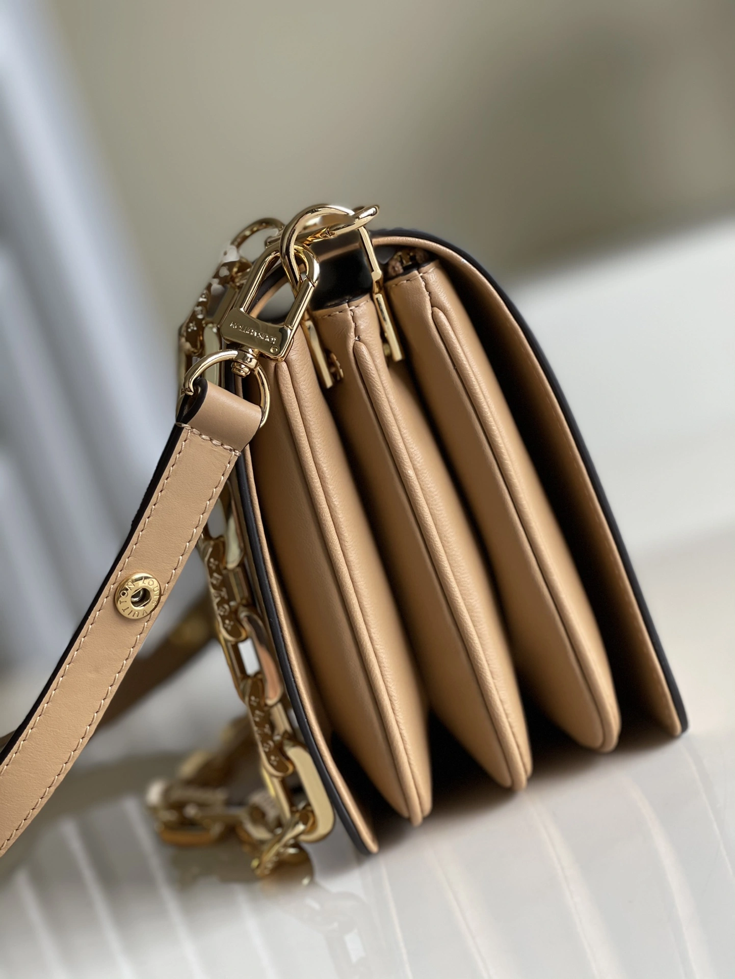 L*ouis V*uitton Bag Top Quality 17x22x7cm WellDesigned 8660