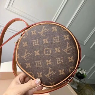 L*ouis V*uitton Bag Top Quality 18*17*7cm Trendsetting 8746