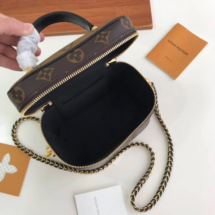 L*ouis V*uitton Bag Top Quality 19*13*11cm Elegant 8709