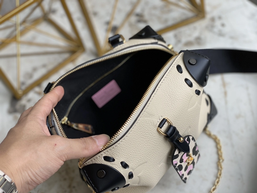 L*ouis V*uitton Bag Top Quality 20*14*7.5cm EasyMatch 8433