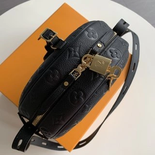 L*ouis V*uitton Bag Top Quality 20*22.5*8cm WaterResistant 8768