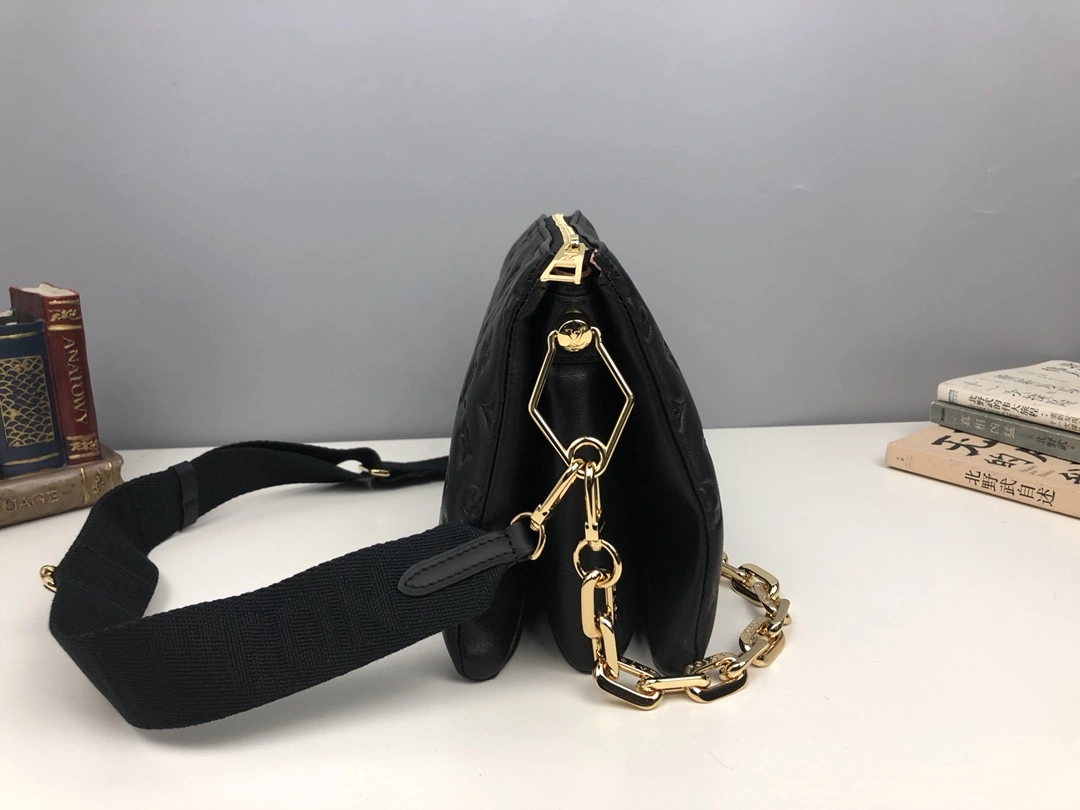 L*ouis V*uitton Bag Top Quality 20*26*12cm Stretchable 8584