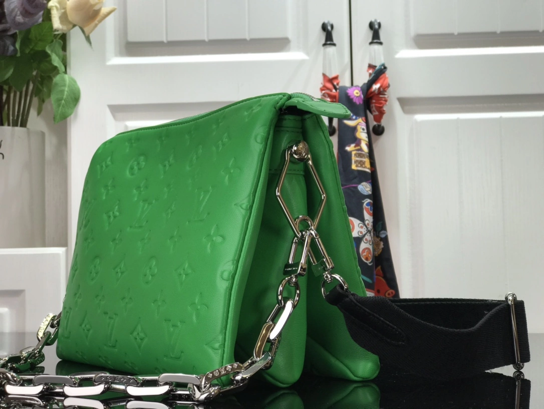 FreshLook L*ouis V*uitton Bag Top Quality 20*26*12cm 8616