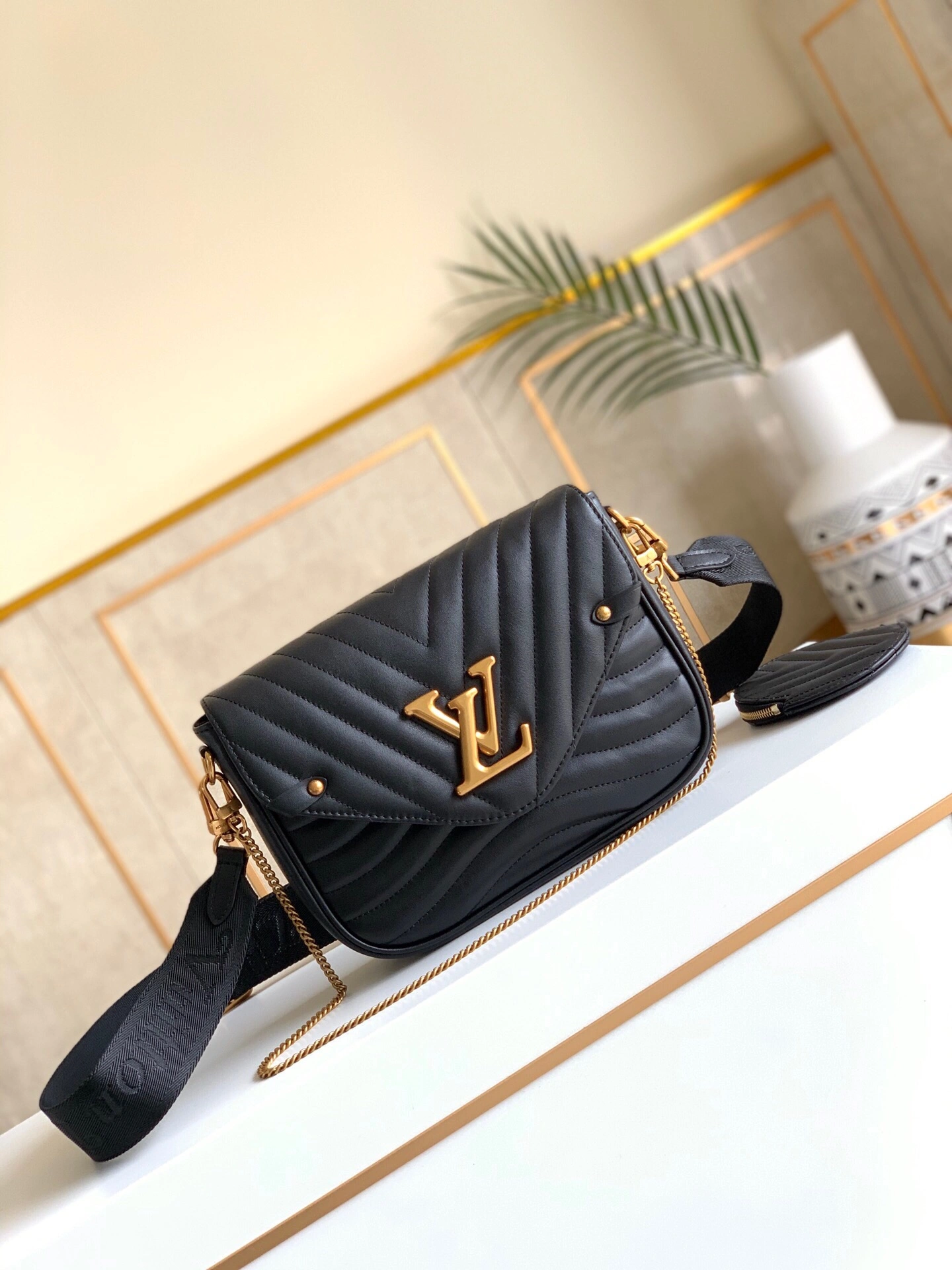 FashionForward L*ouis V*uitton Bag Top Quality 21*13*6.5cm 8716