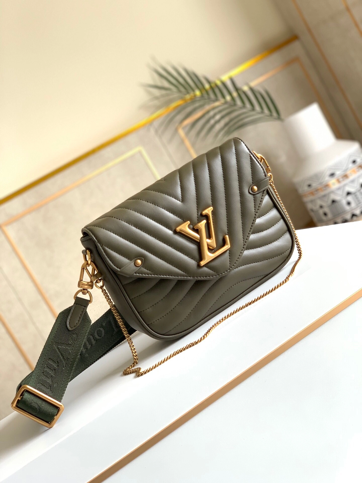 FashionForward L*ouis V*uitton Bag Top Quality 21*13*6.5cm 8716