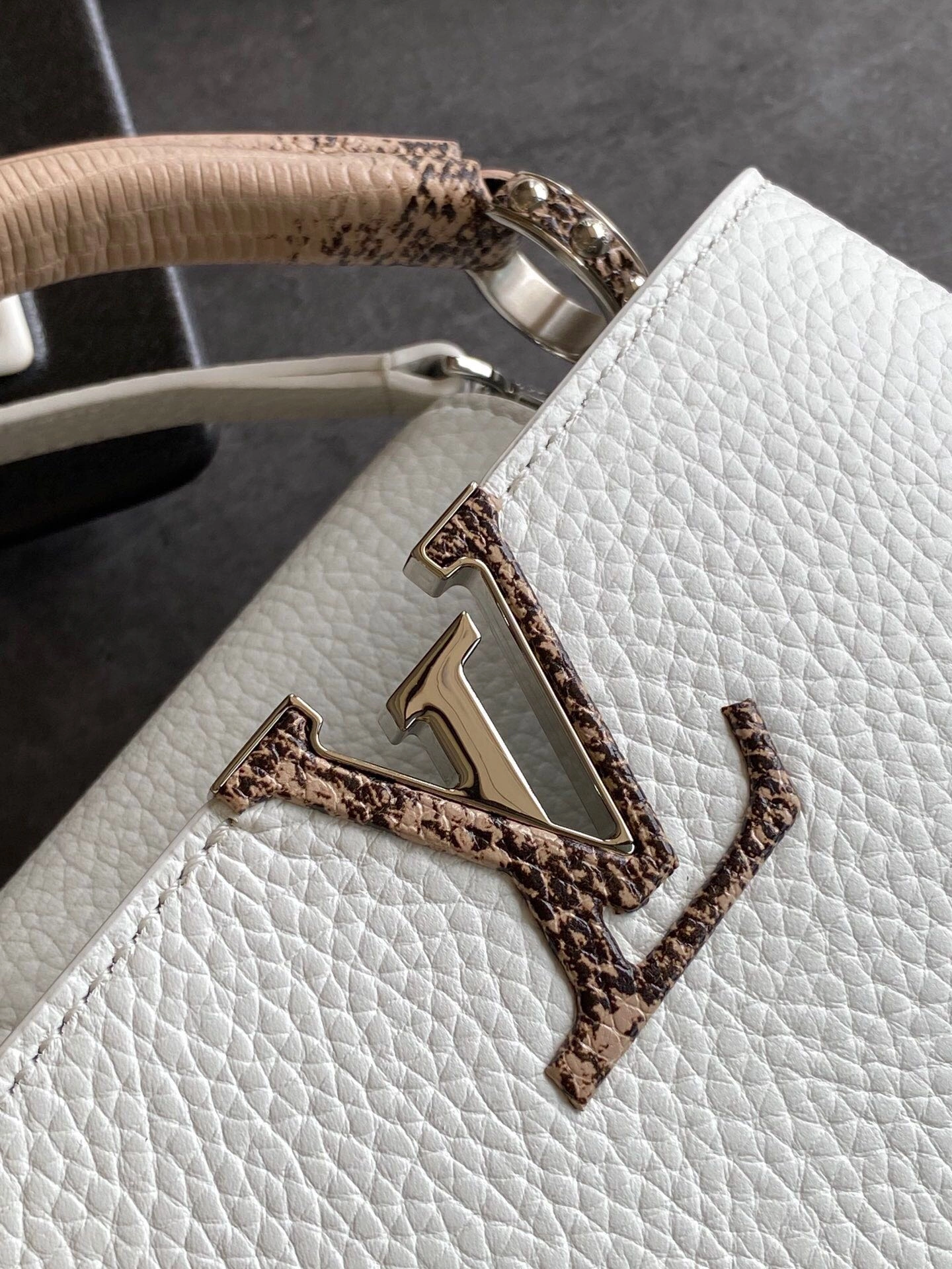 Sustainable L*ouis V*uitton Bag Top Quality 21x14x8CM 8658
