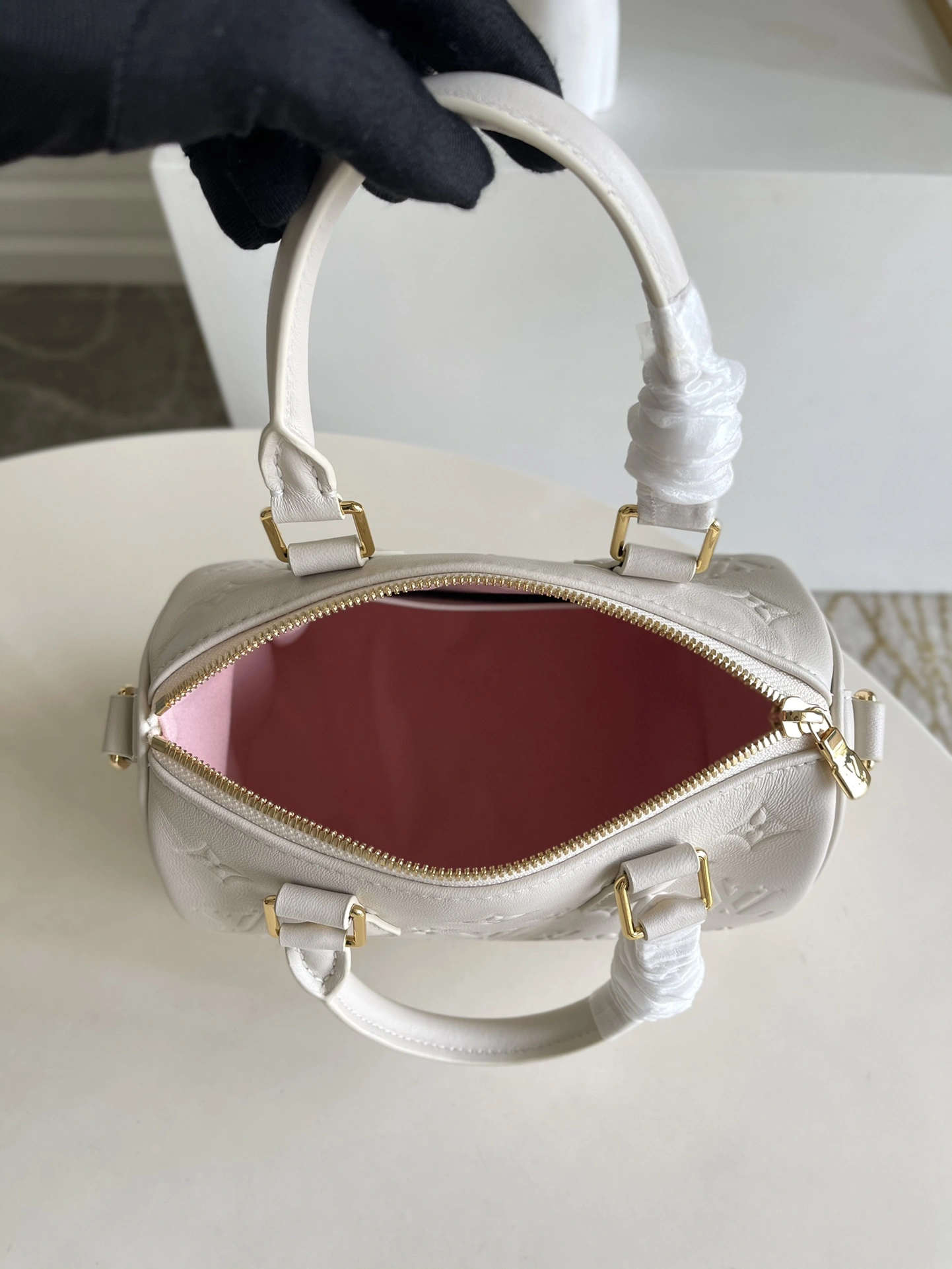 Affordable L*ouis V*uitton Bag Top Quality 22 x 19 x 13 CM 8425
