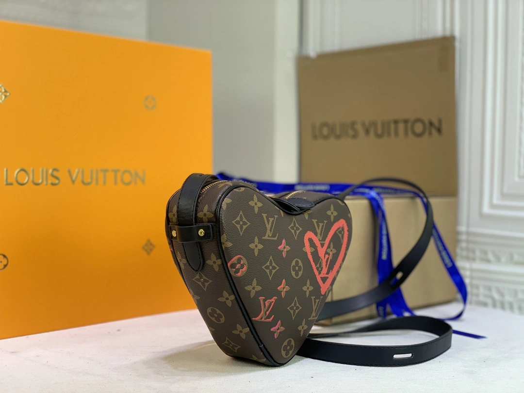 L*ouis V*uitton Bag Top Quality 22*20*6CM SportInspired 8418