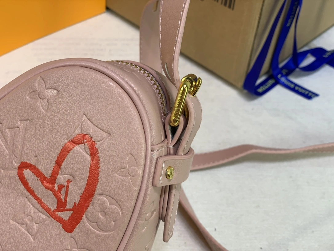 Upgraded L*ouis V*uitton Bag Top Quality 22*20*6CM 8420