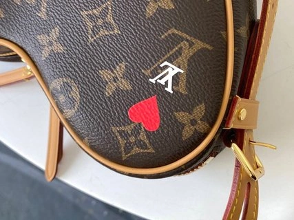 Comfortable L*ouis V*uitton Bag Top Quality 22*20*6cm 8749