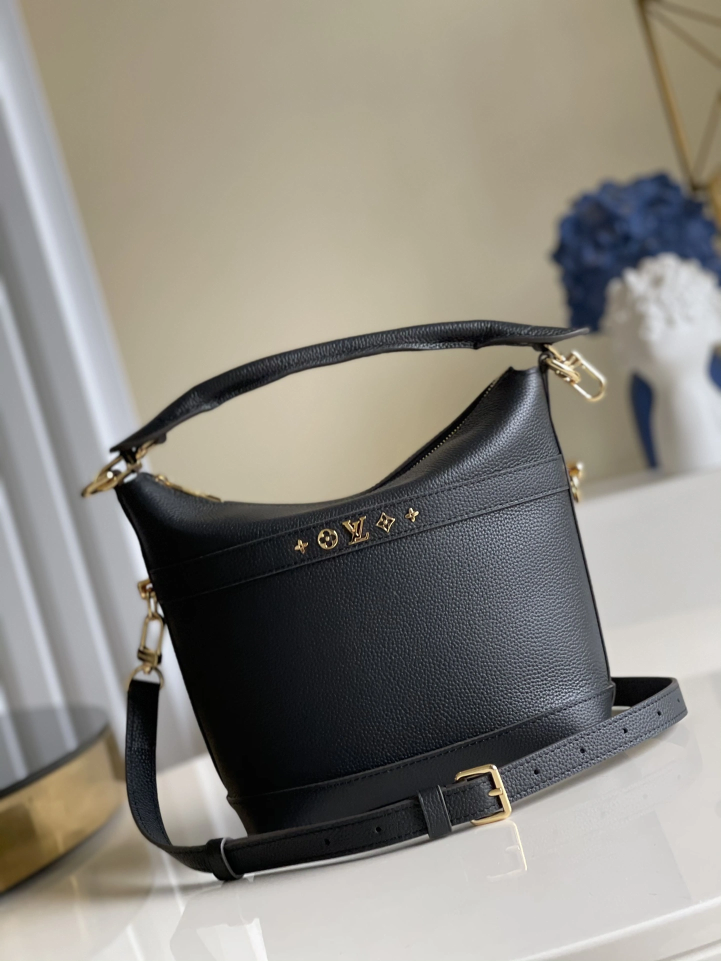 GoAnywhere L*ouis V*uitton Bag Top Quality 22*22.5*13cm 8628