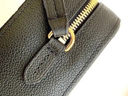 L*ouis V*uitton Bag Top Quality 22x16x8cm Resilient 8774